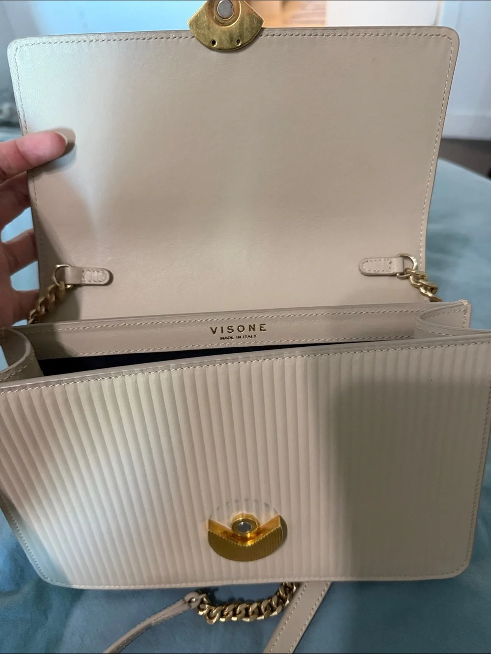 Visone stylish cream
